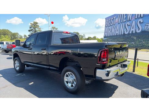 Used 2025 RAM 2500 Tradesman w/ Chrome Appearance Group AWD/4WD image 6