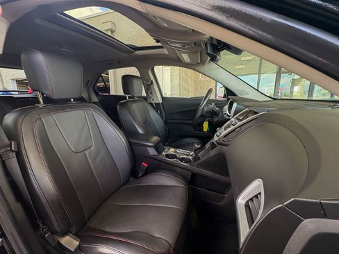 Used 2017 Chevrolet Equinox Premier w/ Enhanced Convenience Package AWD/4WD image 27