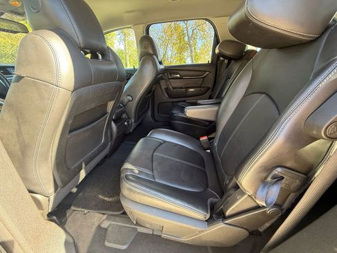 Used 2013 GMC Acadia SLT image 13