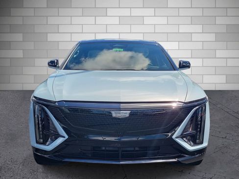 New 2026 Cadillac Lyriq Premium Sport image 8