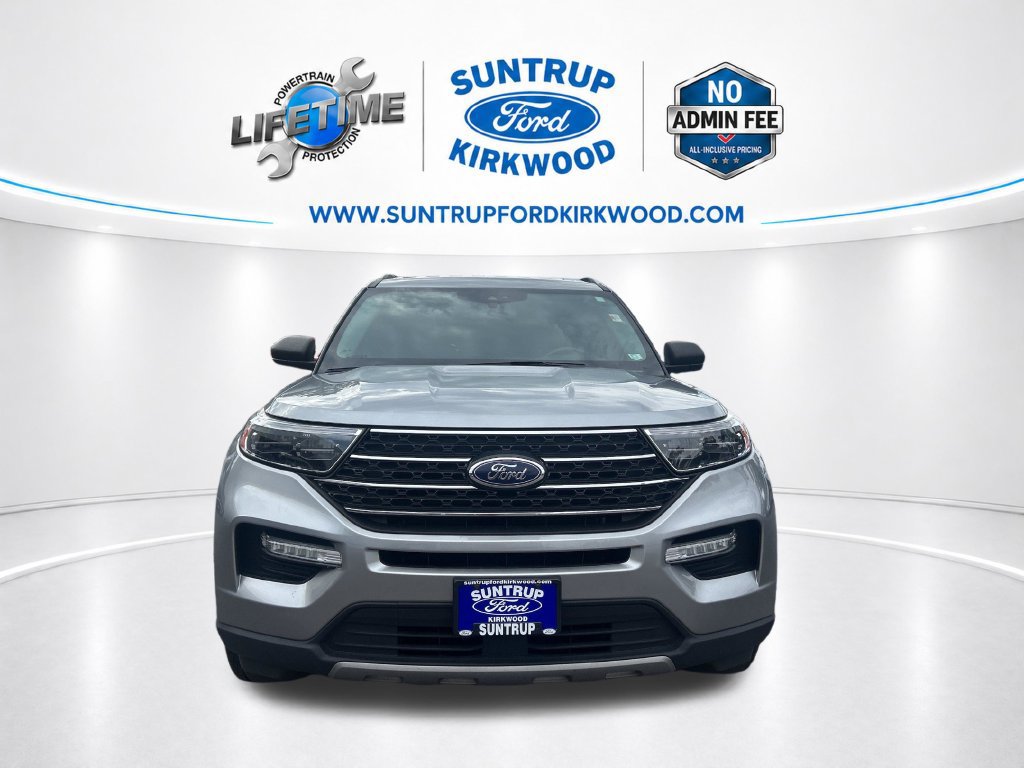 Used 2023 Ford Explorer XLT w/ Equipment Group 202A AWD/4WD image 10