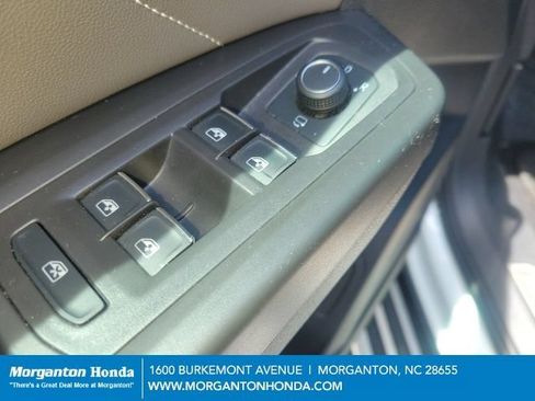 Used 2023 Volkswagen Atlas SEL Premium AWD/4WD image 12