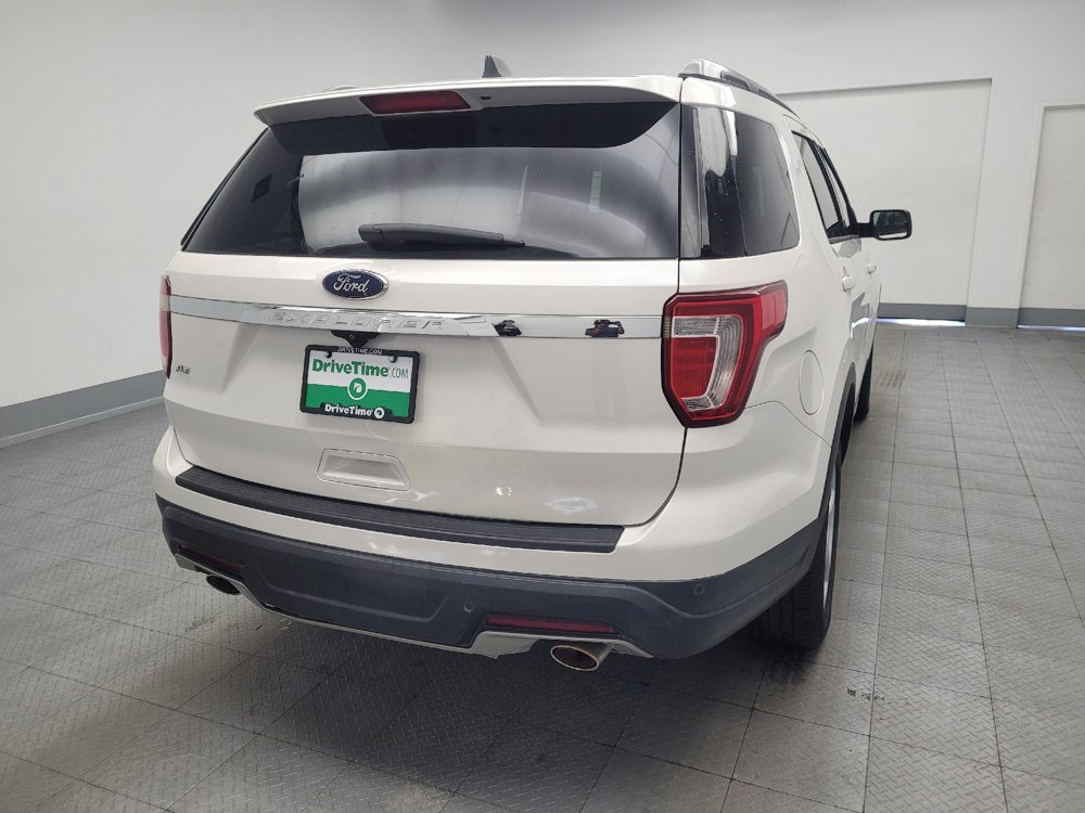 Used 2018 Ford Explorer XLT FWD image 7