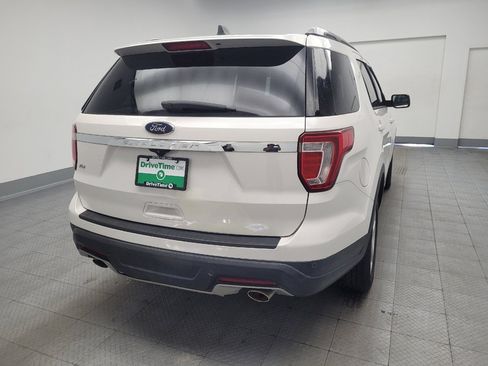 Used 2018 Ford Explorer XLT FWD image 6
