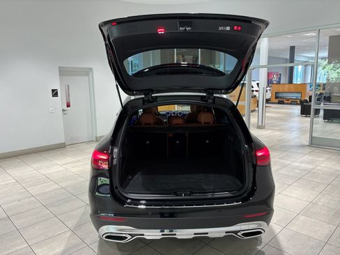 Used 2026 Mercedes-Benz GLC 300 4MATIC image 6