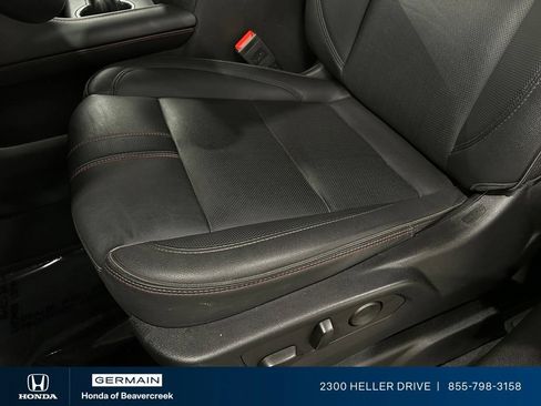 Used 2024 Chevrolet Suburban RST w/ Luxury Package AWD/4WD image 19