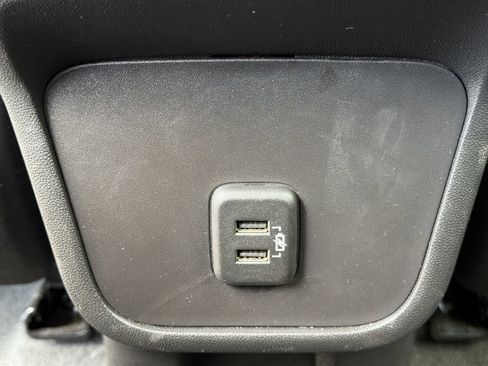 Used 2024 Chevrolet Equinox LT FWD image 22