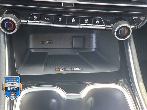 Certified 2026 Chevrolet Traverse Z71 w/ Driver Confidence Package AWD/4WD image 33