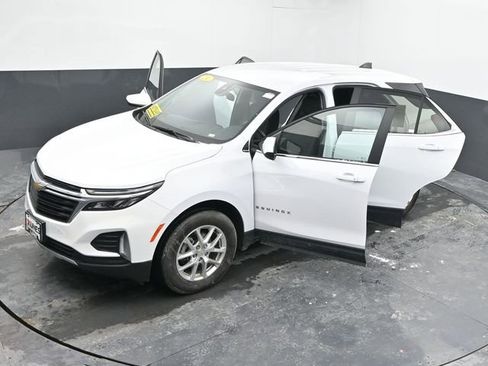 Used 2024 Chevrolet Equinox LT image 60