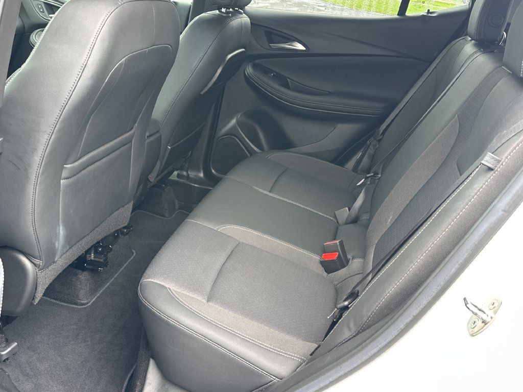 Used 2023 Buick Encore GX Preferred w/ Cold Weather Comfort Package FWD image 15