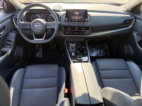 Certified 2024 Nissan Rogue SV w/ SV Premium Package image 15