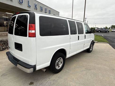 Used 2020 Chevrolet Express 2500 LT w/ LT Preferred Equipment Group image 7