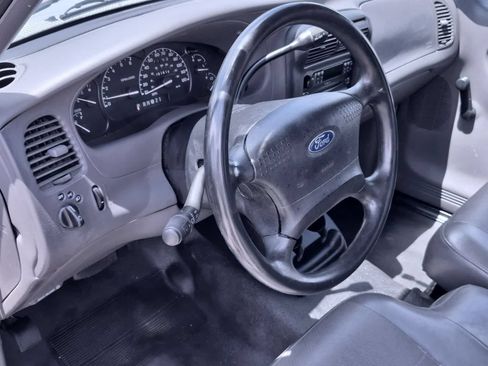 Used 2002 Ford Ranger 2WD Regular Cab image 10