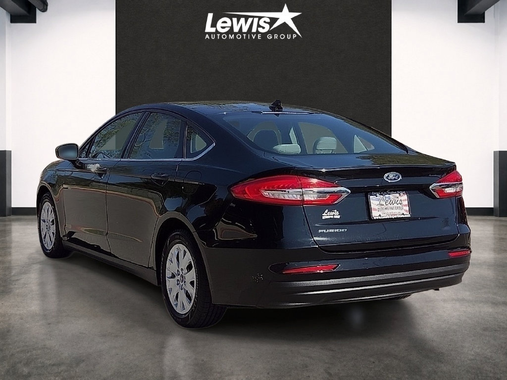 Used 2020 Ford Fusion S FWD image 3