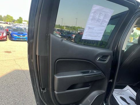 Used 2019 Chevrolet Colorado ZR2 image 12