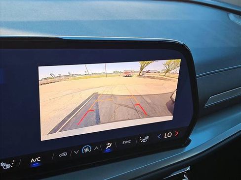 New 2026 Chevrolet Traverse LT FWD image 13