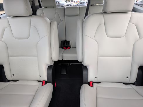 Certified 2023 Kia Telluride S w/ S Sunroof Package AWD/4WD image 13