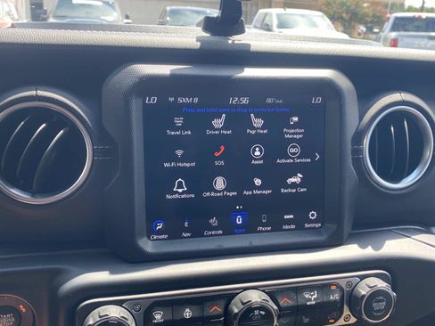 Used 2022 Jeep Wrangler Unlimited Rubicon 4xe w/ Cold Weather Group AWD/4WD image 29