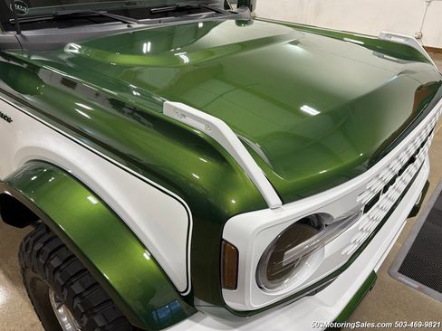 Used 2022 Ford Bronco Wildtrak image 5