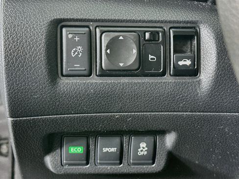 Used 2014 Nissan Sentra SV FWD image 16