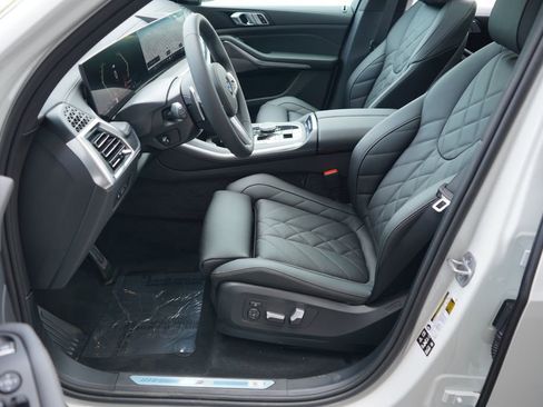 New 2026 BMW X5 xDrive40i w/ M Sport Package image 10