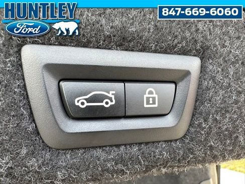 Used 2023 BMW 530e xDrive w/ Premium Package AWD/4WD image 13