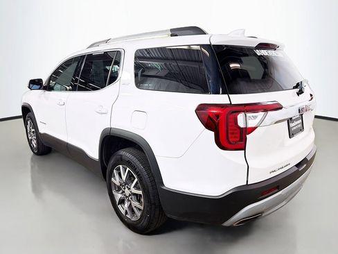 Used 2023 GMC Acadia SLT FWD image 7