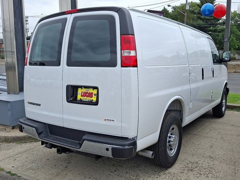 New 2025 Chevrolet Express 2500 w/ Driver Convenience Package image 4