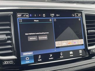 New 2026 Chrysler Pacifica Select video 2