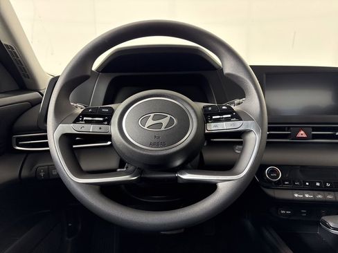 New 2025 Hyundai Elantra Hybrid FWD image 20