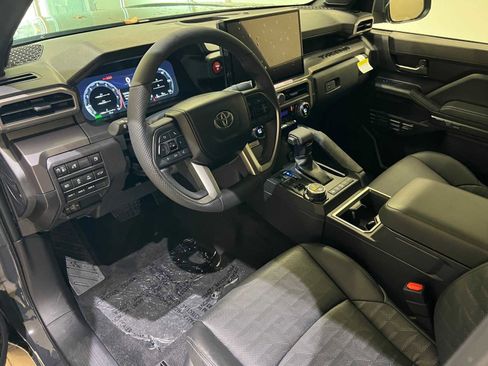 New 2025 Toyota Tacoma TRD Off-Road image 2