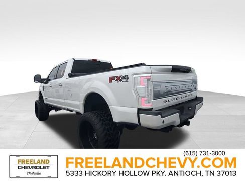 Used 2017 Ford F250 Platinum w/ Platinum Ultimate Package AWD/4WD image 4