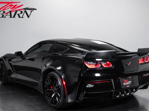 Used 2016 Chevrolet Corvette Z06 RWD image 11