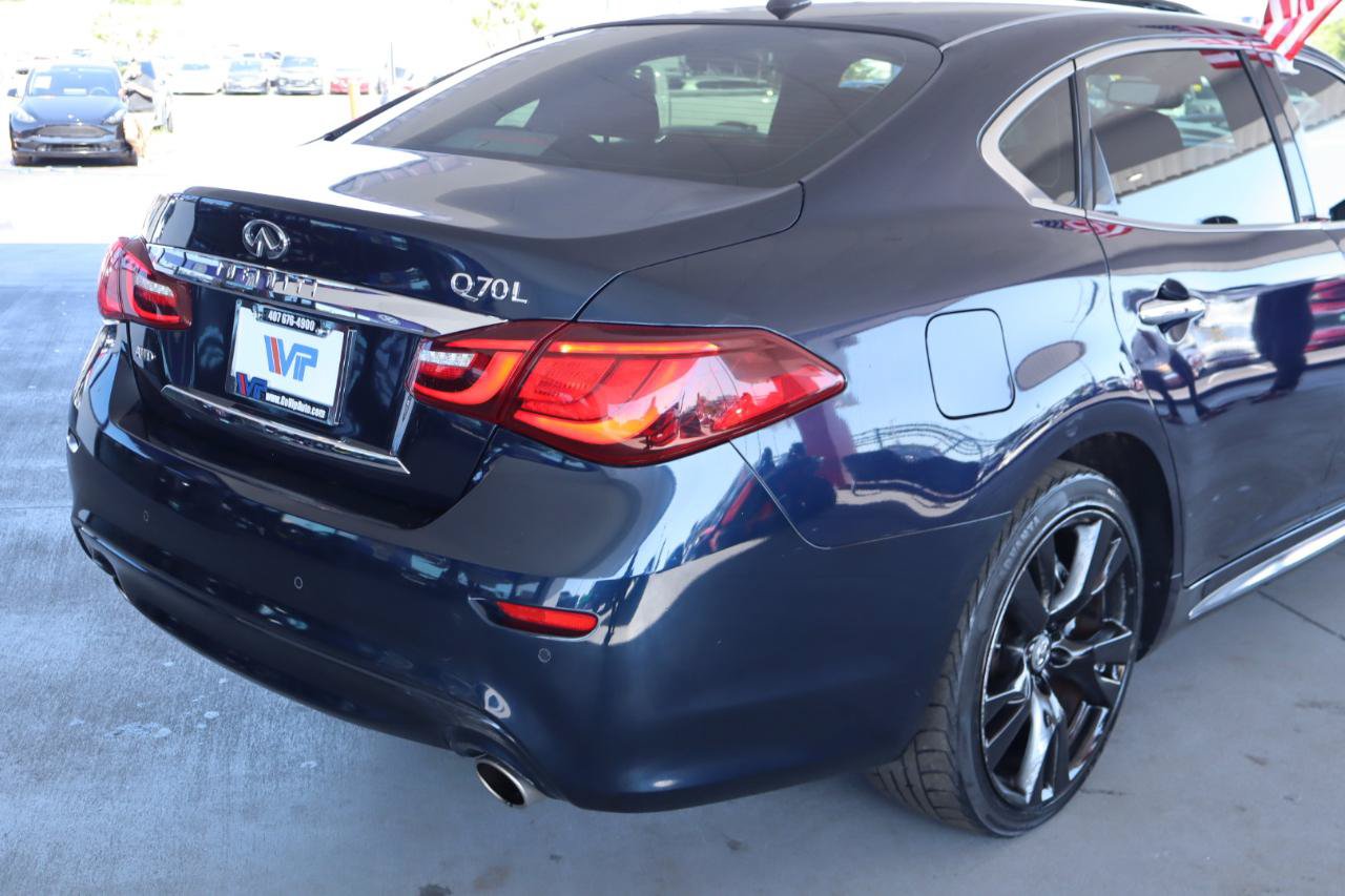 Used 2017 INFINITI Q70 L 3.7 AWD/4WD image 7