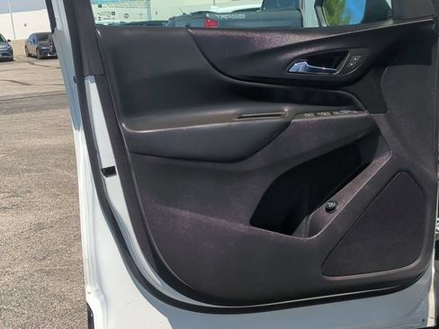 Used 2024 Chevrolet Equinox LT AWD/4WD image 24