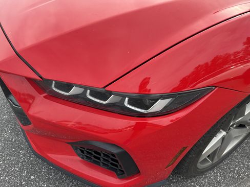 Used 2024 Ford Mustang GT Premium RWD image 11