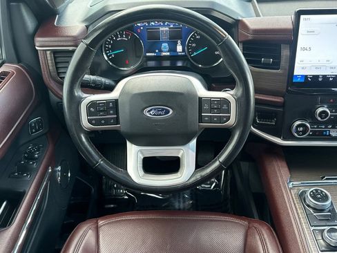 Used 2022 Ford Expedition Max Limited image 13