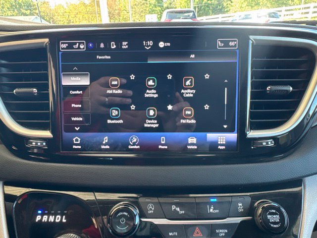 Used 2023 Chrysler Pacifica Touring-L FWD image 20