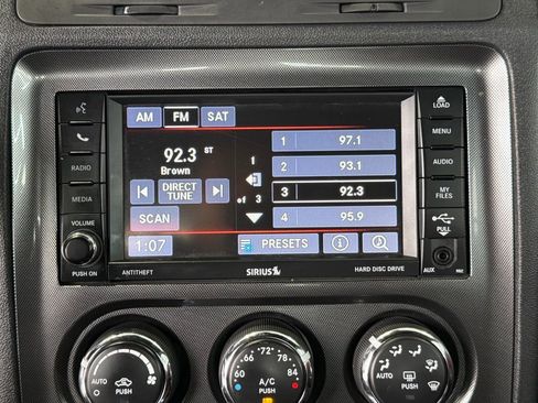 Used 2014 Dodge Challenger SXT Plus image 31