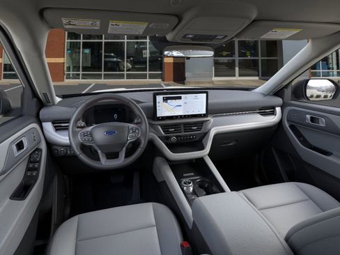 New 2025 Ford Explorer Active w/ Active Comfort Package image 9