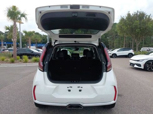 Certified 2025 Kia Soul GT-Line FWD image 28