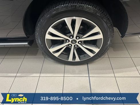 Used 2021 Ford Expedition Platinum AWD/4WD image 36