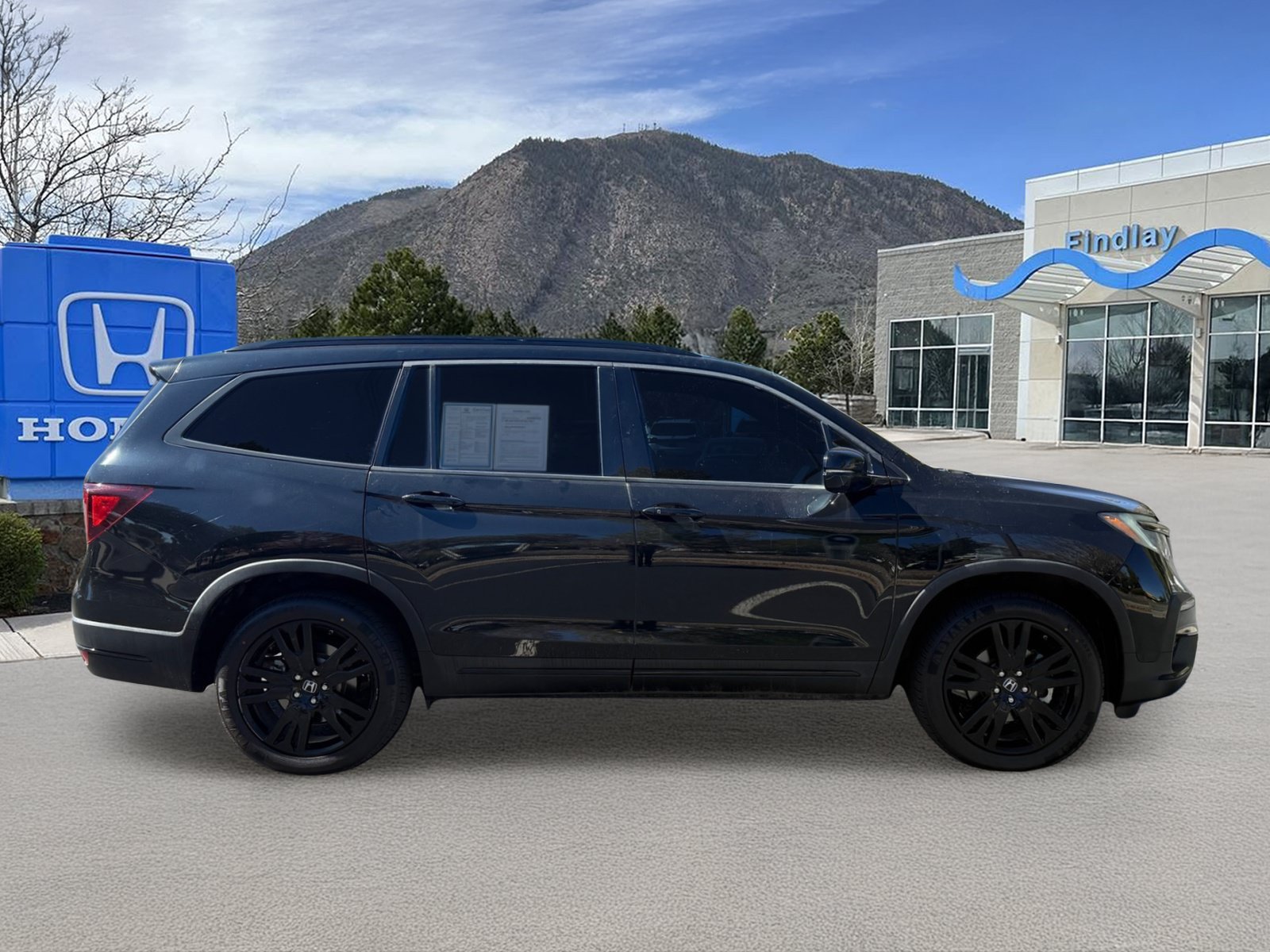 Used 2020 Honda Pilot Black Edition image 8
