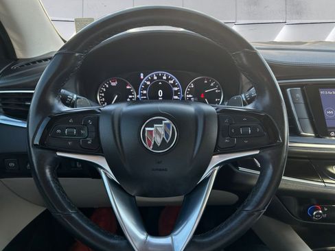 Used 2023 Buick Enclave Avenir FWD image 9