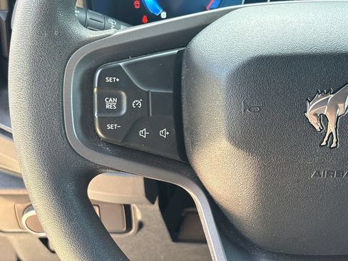 Used 2025 Ford Bronco 4-Door AWD/4WD image 19
