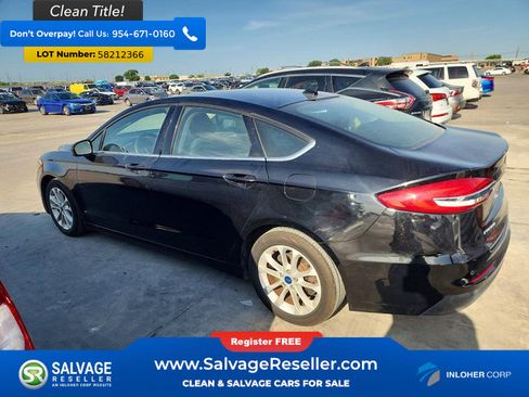 Used 2020 Ford Fusion SE FWD image 3