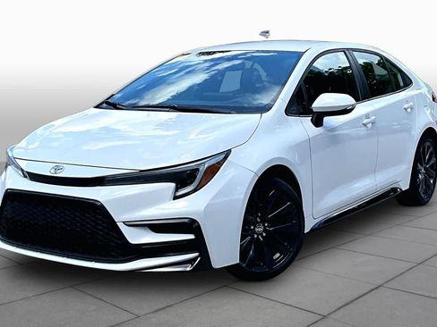 Used 2024 Toyota Corolla SE FWD image 1