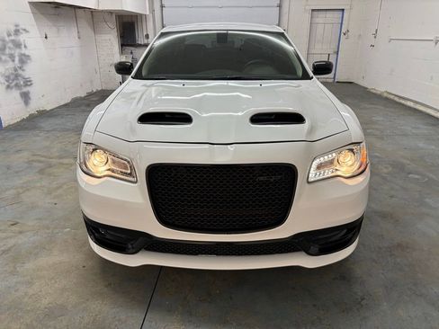Used 2023 Chrysler 300 Touring w/ Sport Appearance Package RWD image 26