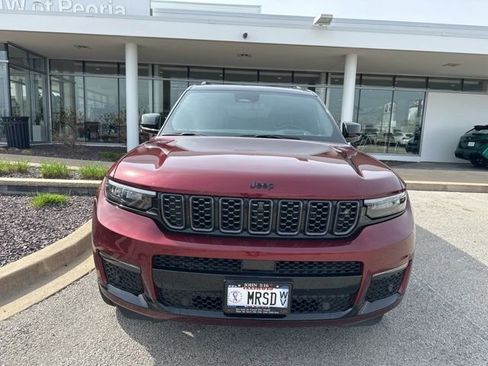 Used 2025 Jeep Grand Cherokee L Summit image 3