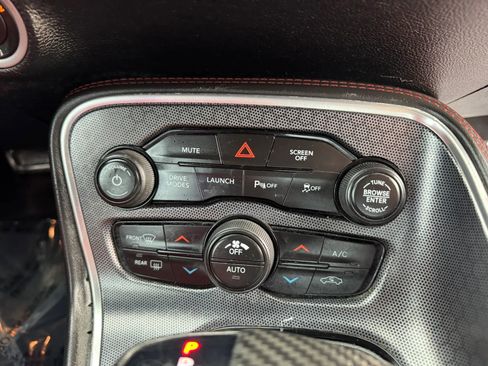 Used 2019 Dodge Challenger R/T Scat Pack RWD image 16
